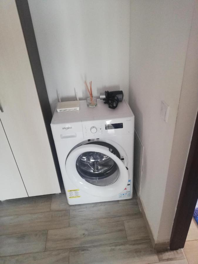 Ella Doo Apartament - 15 Min De Palas Hlincea Экстерьер фото