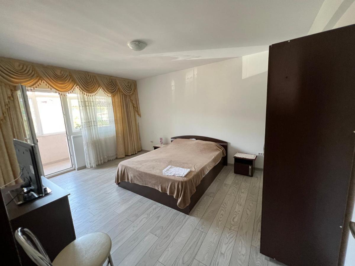 Ella Doo Apartament - 15 Min De Palas Hlincea Экстерьер фото