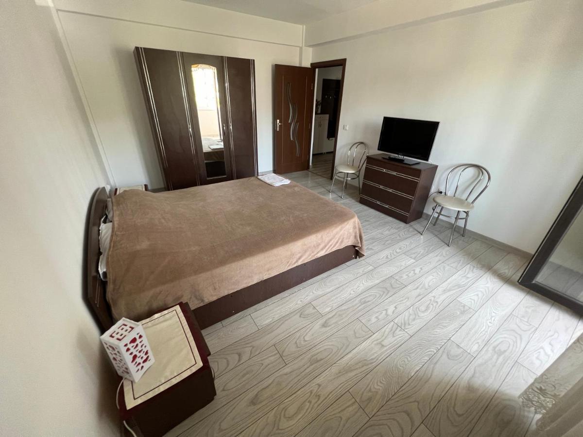 Ella Doo Apartament - 15 Min De Palas Hlincea Экстерьер фото